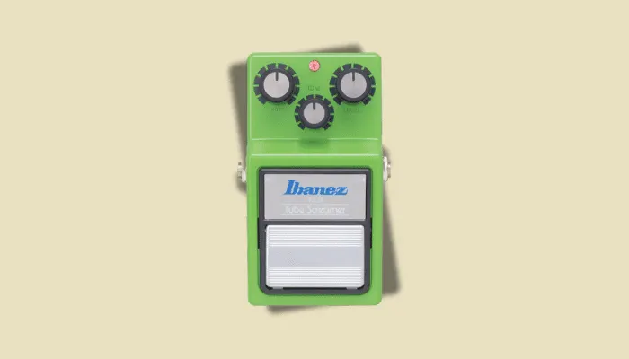 Ibanez TS9 Tube Screamer – iconic green overdrive pedal known for its midrange boost.